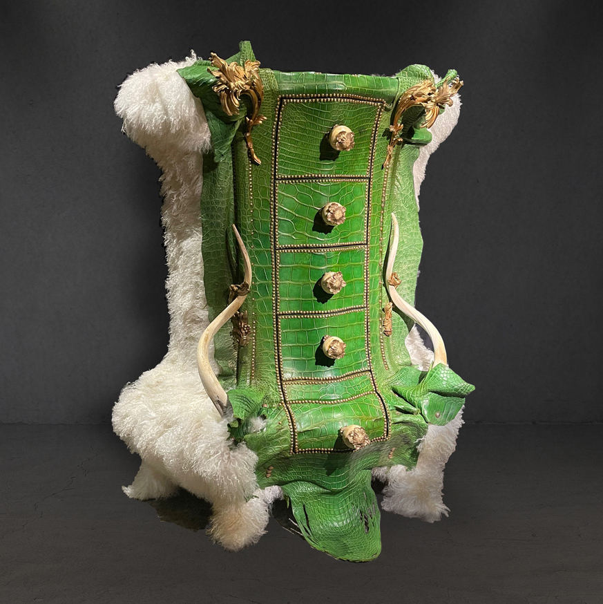 Haillard's green throne